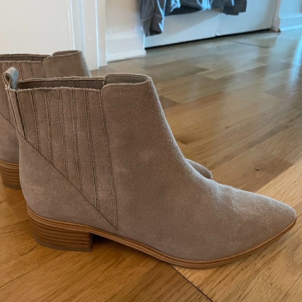 MARC FISHER LTD Chelsea Ankle Boot